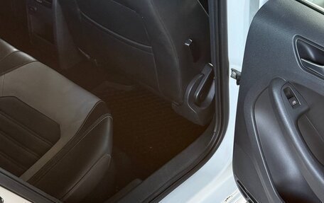 Volkswagen Jetta VI, 2012 год, 900 000 рублей, 14 фотография