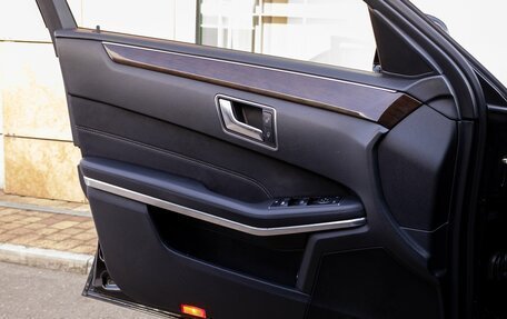 Mercedes-Benz E-Класс, 2015 год, 2 395 000 рублей, 14 фотография