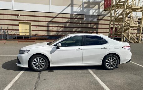 Toyota Camry, 2019 год, 1 750 000 рублей, 3 фотография