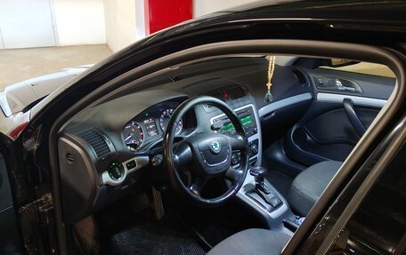 Skoda Octavia, 2011 год, 800 000 рублей, 4 фотография