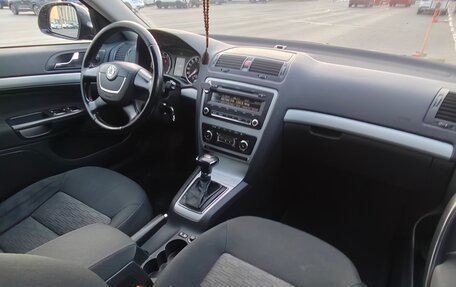 Skoda Octavia, 2011 год, 800 000 рублей, 10 фотография