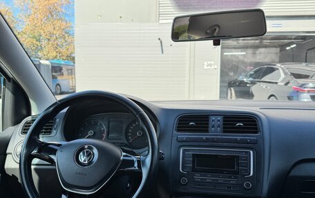 Volkswagen Polo VI (EU Market), 2016 год, 1 050 000 рублей, 23 фотография