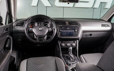 Volkswagen Tiguan II, 2017 год, 1 960 000 рублей, 8 фотография