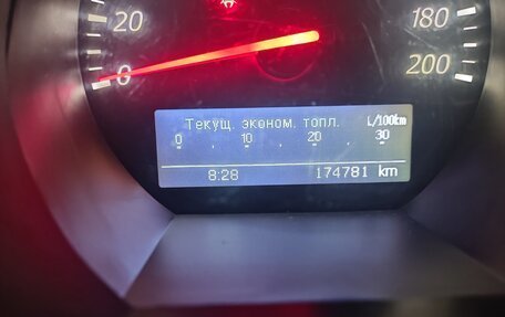 Suzuki Grand Vitara, 2011 год, 970 000 рублей, 11 фотография