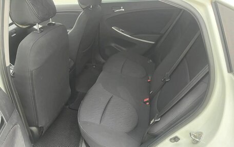 Hyundai Solaris II рестайлинг, 2011 год, 765 000 рублей, 7 фотография