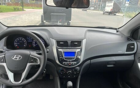 Hyundai Solaris II рестайлинг, 2011 год, 765 000 рублей, 5 фотография