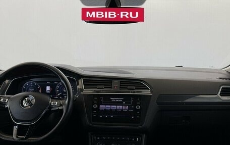 Volkswagen Tiguan II, 2018 год, 2 050 000 рублей, 5 фотография