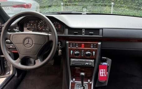 Mercedes-Benz W124, 1992 год, 7 490 000 рублей, 16 фотография