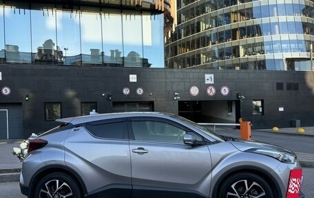 Toyota C-HR I рестайлинг, 2018 год, 1 900 000 рублей, 2 фотография