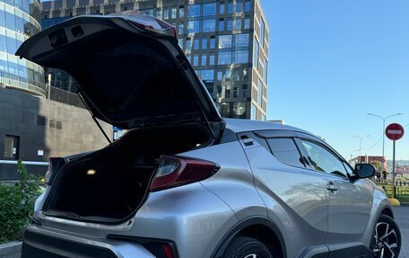 Toyota C-HR I рестайлинг, 2018 год, 1 900 000 рублей, 18 фотография