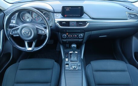 Mazda 6, 2018 год, 1 820 000 рублей, 11 фотография