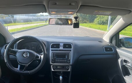 Volkswagen Polo VI (EU Market), 2017 год, 1 050 000 рублей, 6 фотография