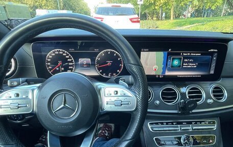 Mercedes-Benz E-Класс, 2019 год, 3 700 000 рублей, 14 фотография