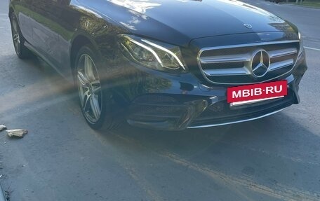 Mercedes-Benz E-Класс, 2019 год, 3 700 000 рублей, 5 фотография