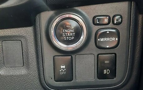 Toyota Wish II, 2011 год, 950 000 рублей, 8 фотография