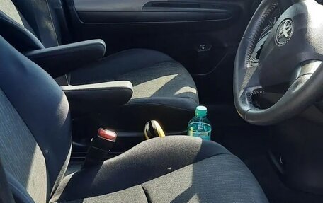 Toyota Wish II, 2011 год, 950 000 рублей, 10 фотография