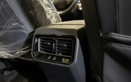 Toyota RAV4, 2026 год, 4 290 000 рублей, 32 фотография