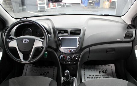 Hyundai Solaris II рестайлинг, 2011 год, 570 000 рублей, 11 фотография