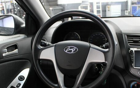 Hyundai Solaris II рестайлинг, 2011 год, 570 000 рублей, 12 фотография
