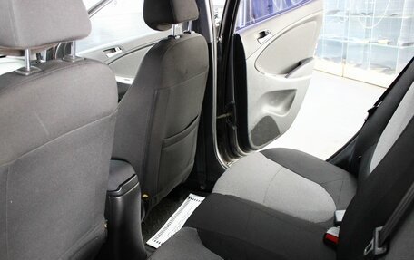 Hyundai Solaris II рестайлинг, 2011 год, 570 000 рублей, 9 фотография