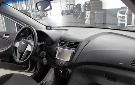 Hyundai Solaris II рестайлинг, 2011 год, 570 000 рублей, 8 фотография