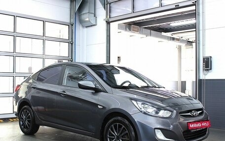 Hyundai Solaris II рестайлинг, 2011 год, 570 000 рублей, 3 фотография