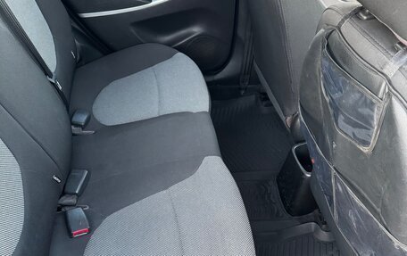 Hyundai Solaris II рестайлинг, 2013 год, 880 000 рублей, 16 фотография