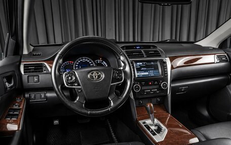 Toyota Camry, 2013 год, 1 289 000 рублей, 6 фотография