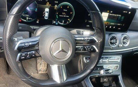 Mercedes-Benz E-Класс, 2021 год, 2 800 000 рублей, 6 фотография