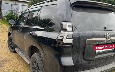 Toyota Land Cruiser Prado 150 рестайлинг 2, 2021 год, 7 000 000 рублей, 2 фотография