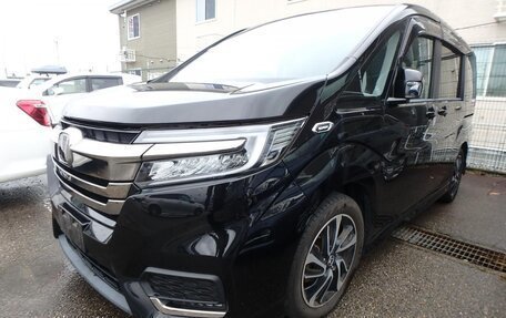 Honda Stepwgn IV, 2019 год, 2 260 000 рублей, 4 фотография