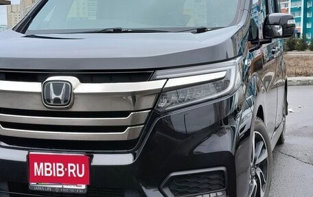 Honda Stepwgn IV, 2019 год, 2 260 000 рублей, 1 фотография
