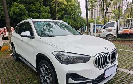 BMW X1, 2022 год, 1 630 000 рублей, 3 фотография