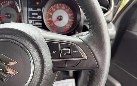 Suzuki Jimny, 2023 год, 1 800 000 рублей, 13 фотография