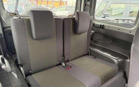 Suzuki Jimny, 2023 год, 1 800 000 рублей, 11 фотография