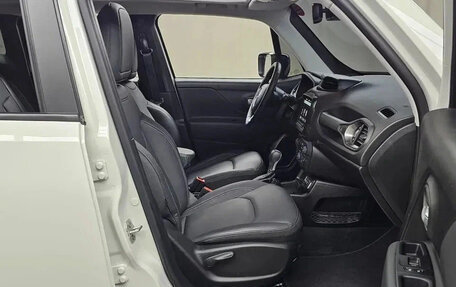 Jeep Renegade I рестайлинг, 2023 год, 1 450 000 рублей, 8 фотография