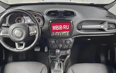Jeep Renegade I рестайлинг, 2023 год, 1 450 000 рублей, 7 фотография