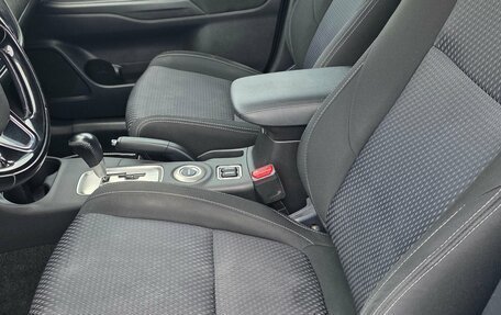 Mitsubishi Outlander III рестайлинг 3, 2015 год, 1 450 000 рублей, 7 фотография