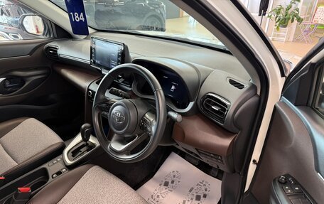 Toyota Yaris Cross, 2021 год, 2 249 900 рублей, 10 фотография
