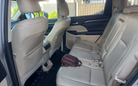 Toyota Highlander III, 2014 год, 2 750 000 рублей, 6 фотография