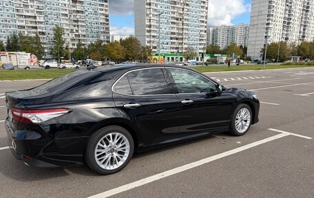 Toyota Camry, 2019 год, 3 300 000 рублей, 4 фотография