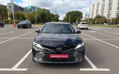 Toyota Camry, 2019 год, 3 300 000 рублей, 1 фотография