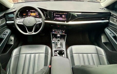 Volkswagen Passat B8 рестайлинг, 2023 год, 1 956 000 рублей, 7 фотография