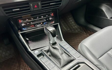 Volkswagen Passat B8 рестайлинг, 2023 год, 1 956 000 рублей, 10 фотография