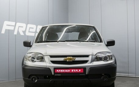 Chevrolet Niva I рестайлинг, 2012 год, 590 000 рублей, 3 фотография