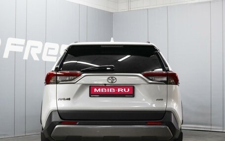 Toyota RAV4, 2021 год, 3 790 000 рублей, 4 фотография
