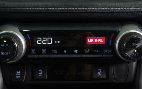 Toyota RAV4, 2021 год, 3 790 000 рублей, 19 фотография