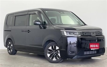 Honda Stepwgn, 2023 год, 2 300 000 рублей, 1 фотография