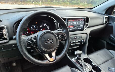 KIA Sportage IV рестайлинг, 2018 год, 2 300 000 рублей, 8 фотография