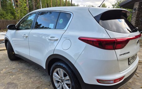 KIA Sportage IV рестайлинг, 2018 год, 2 300 000 рублей, 5 фотография